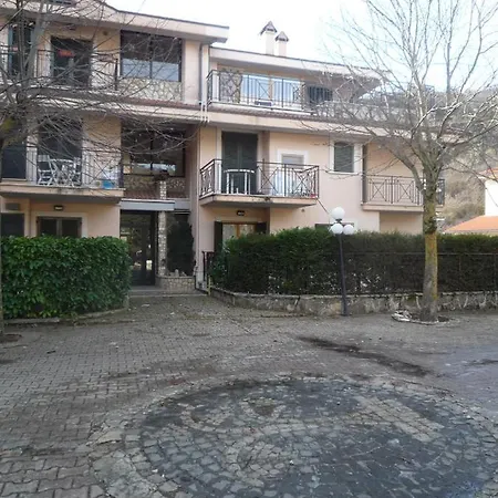Casa Corone Apartment Alfedena